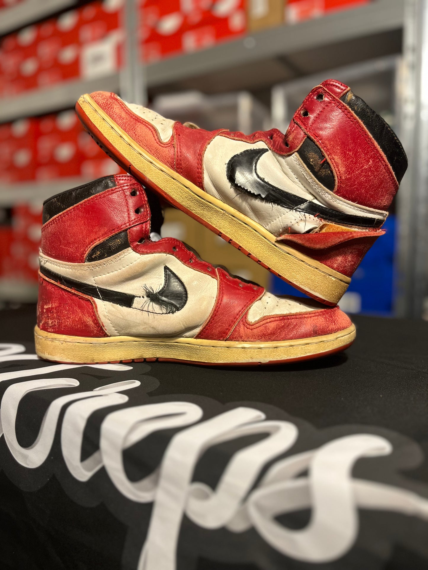 Air Jordan 1 High OG 1985 Chicago - uk11 (used)