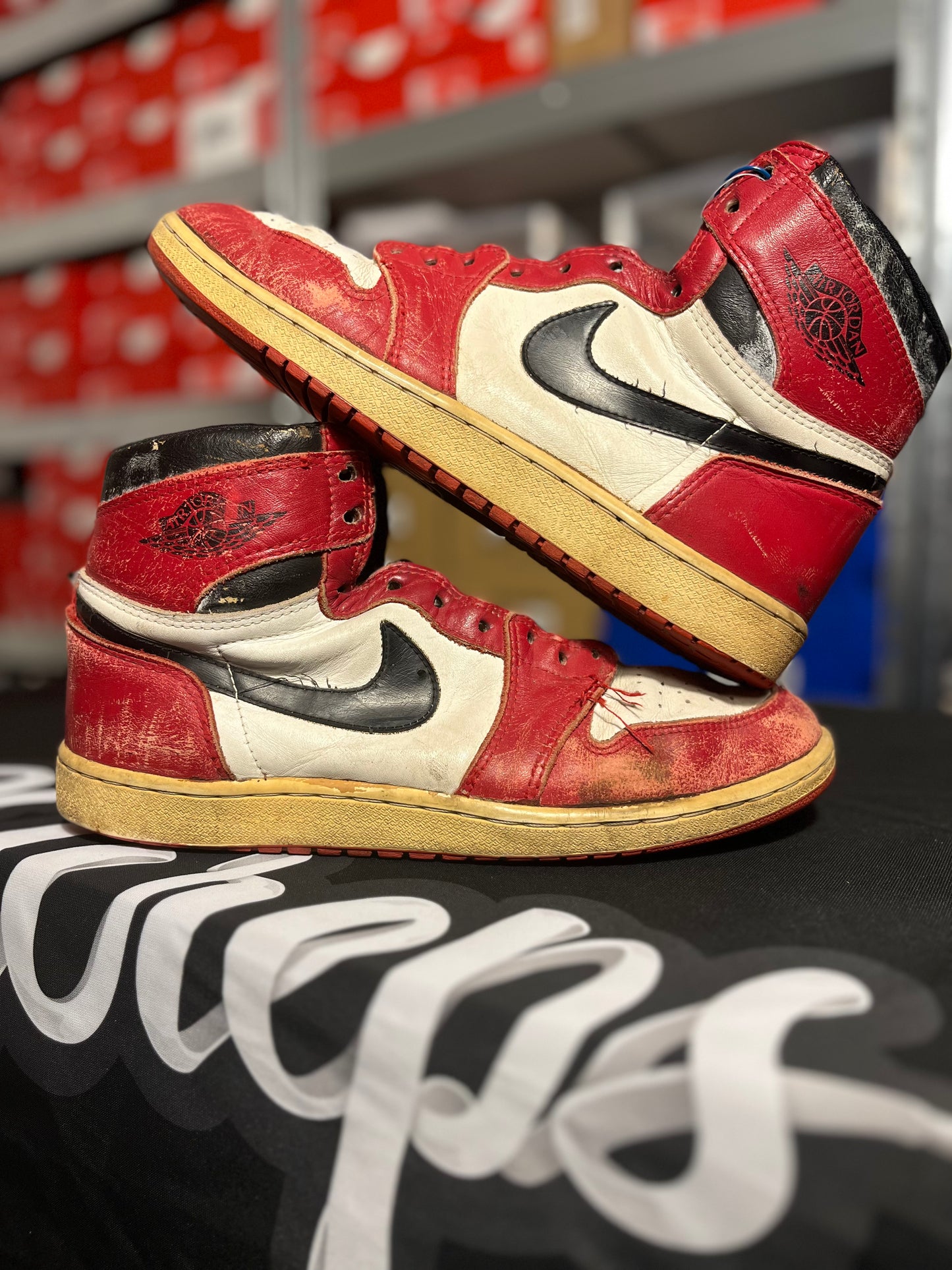 Air Jordan 1 High OG 1985 Chicago - uk11 (used)