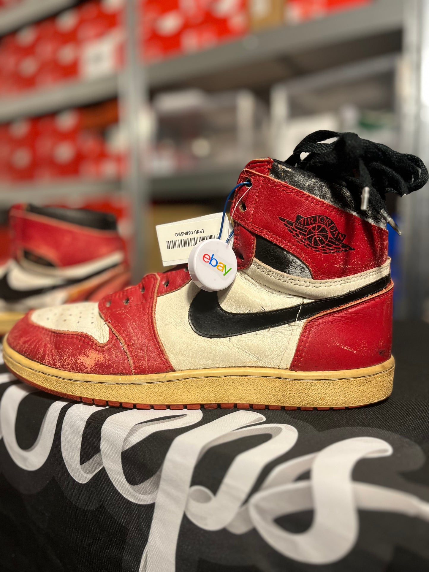 Air Jordan 1 High OG 1985 Chicago - uk11 (used)