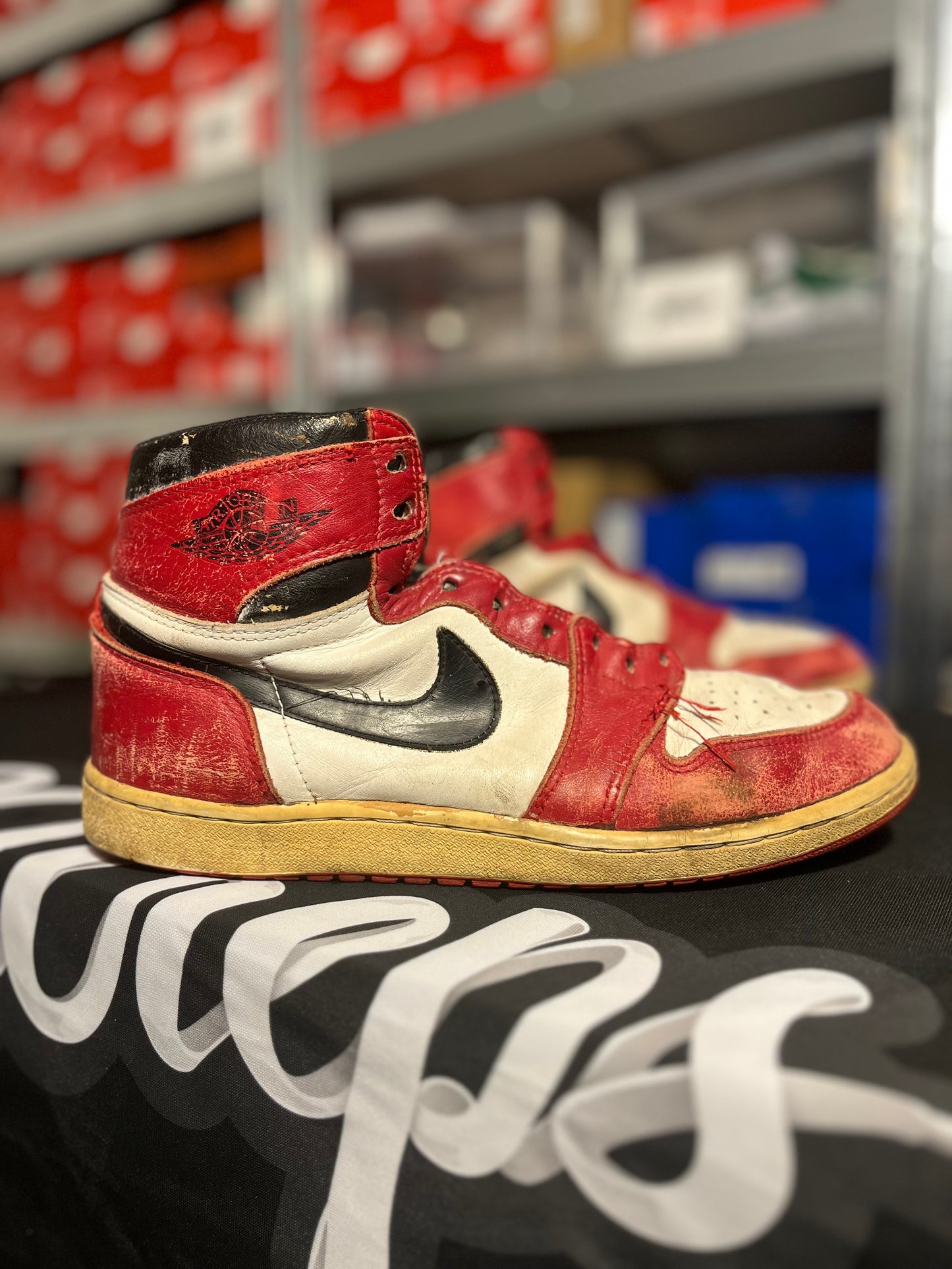 Air Jordan 1 High OG 1985 Chicago - uk11 (used)