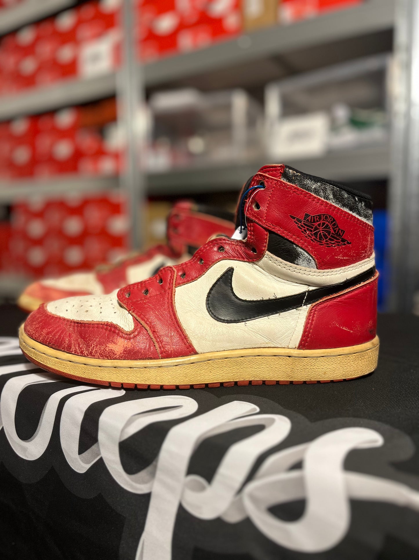 Air Jordan 1 High OG 1985 Chicago - uk11 (used)